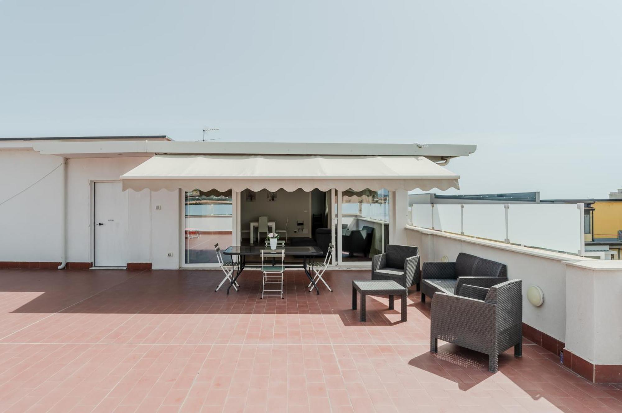 Catania Skyview Terrace: Your Urban Escape المظهر الخارجي الصورة