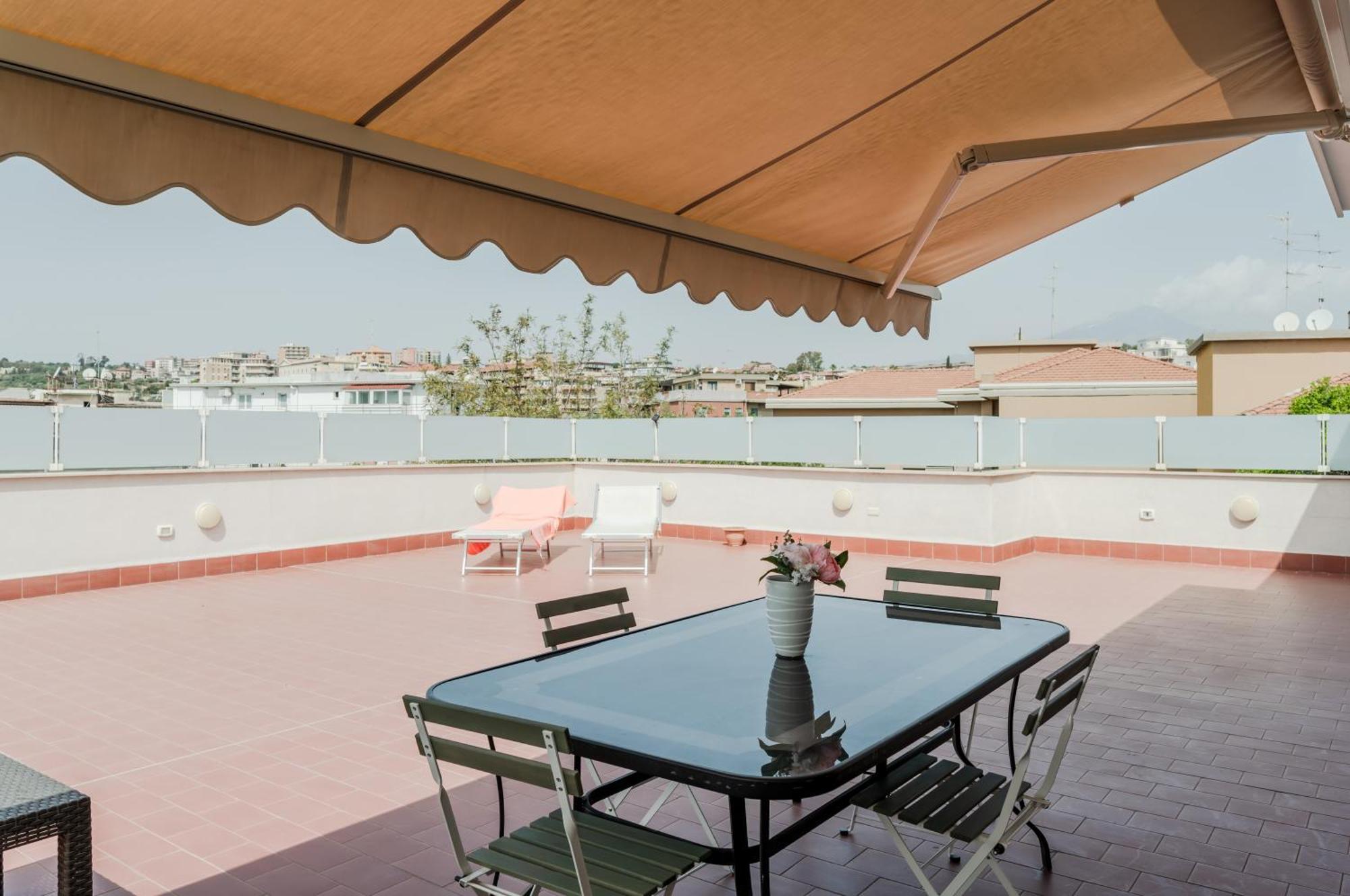 Catania Skyview Terrace: Your Urban Escape المظهر الخارجي الصورة
